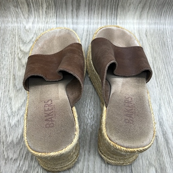 BAKERS Wedges - Picture 7 of 12